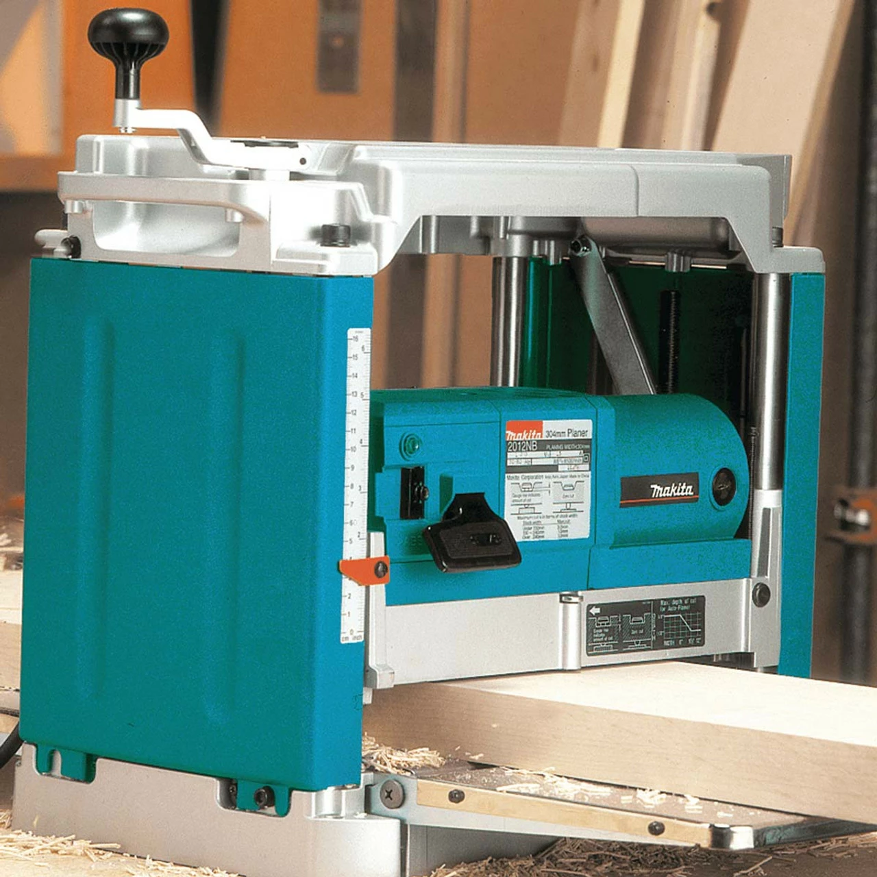 Makita 2012NB Planer Thicknesser 1650W 110V - Image 4