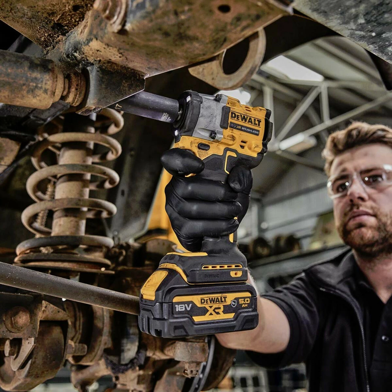 DeWalt DCF921NT 18V XR 1/2" Brushless Impact Wrench In A TSTAK Case (Body Only) - Image 12