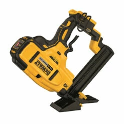 DeWalt DCN682N XR 18V Brushless Flooring Stapler (Body Only)