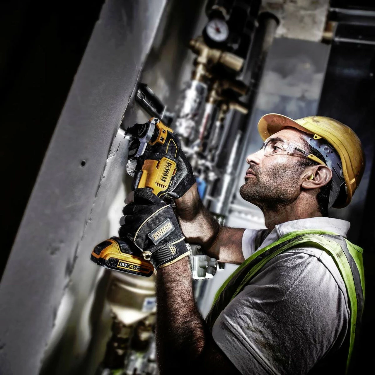 DeWalt DCS356N-XJ 18V XR 3 Speed Oscillating Multi Tool (Body Only) - Image 6