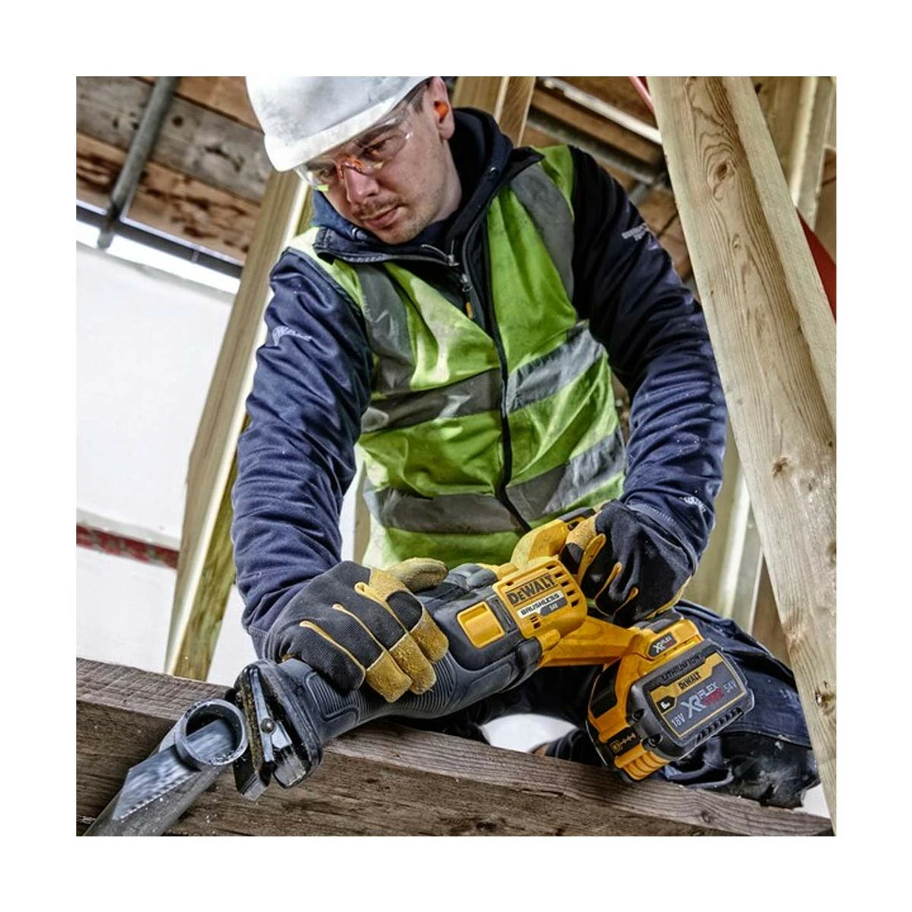 DeWalt DCS389T2-GB 54V XR FlexVolt Reciprocating Saw With 2x 6.0Ah Batteries - Image 7